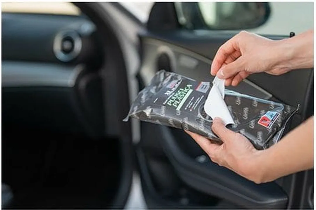 Lampa Matt Plastic Cleaner Doekjes - 24 Stuks - Zwart