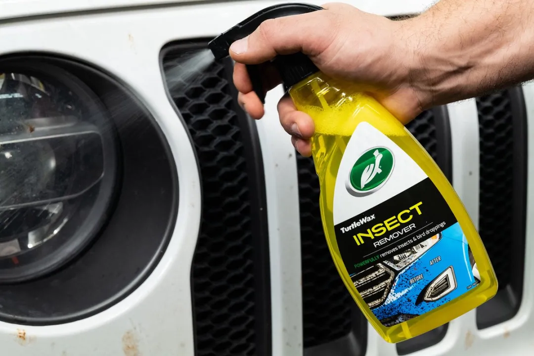 Turtle Wax Insect Remover – Veilig verwijderen van insecten, teer, vogelpoep en hars – Voor gebruik op metaal, lak, plastic of glas - 500ml