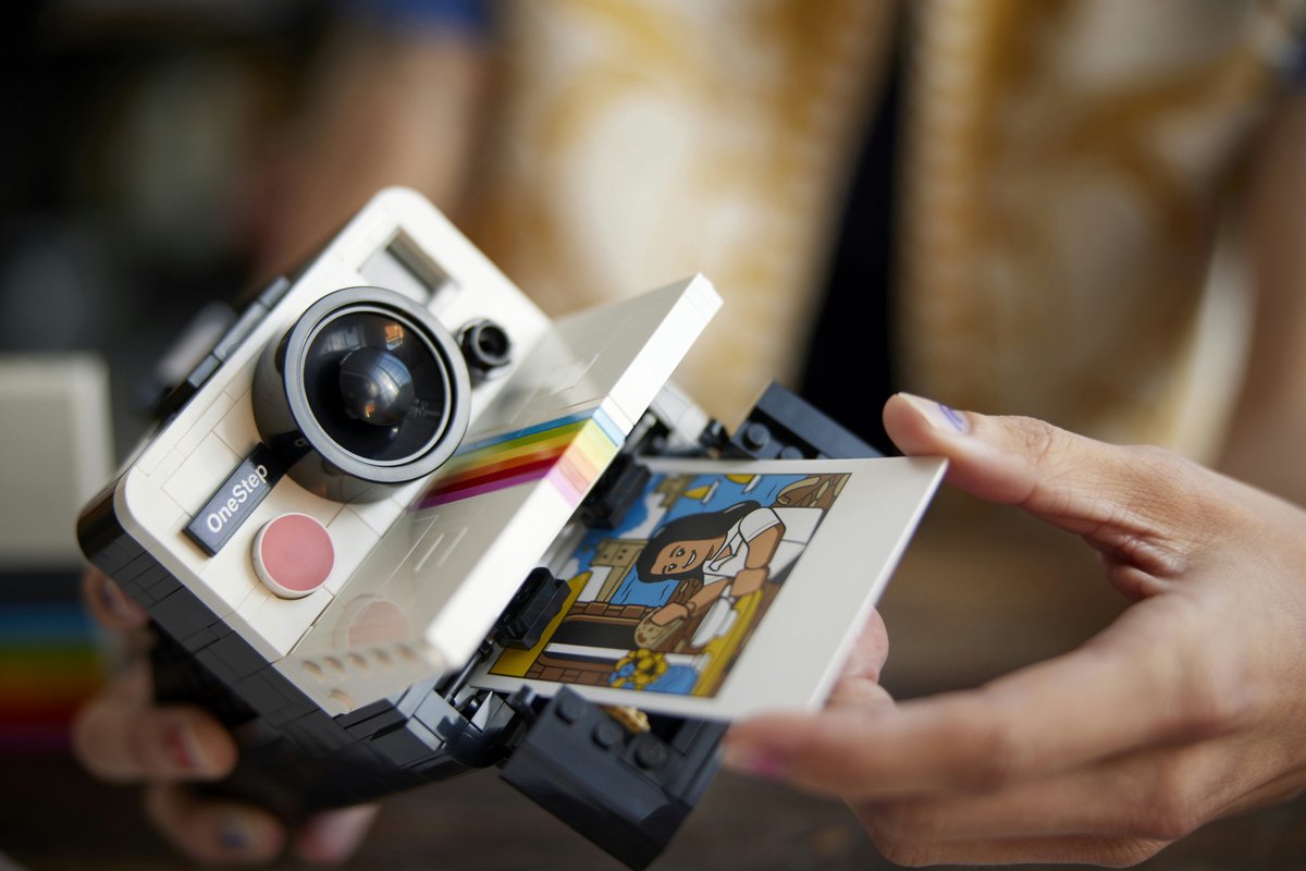 LEGO Ideas Polaroid OneStep SX-70 camera - 21345
