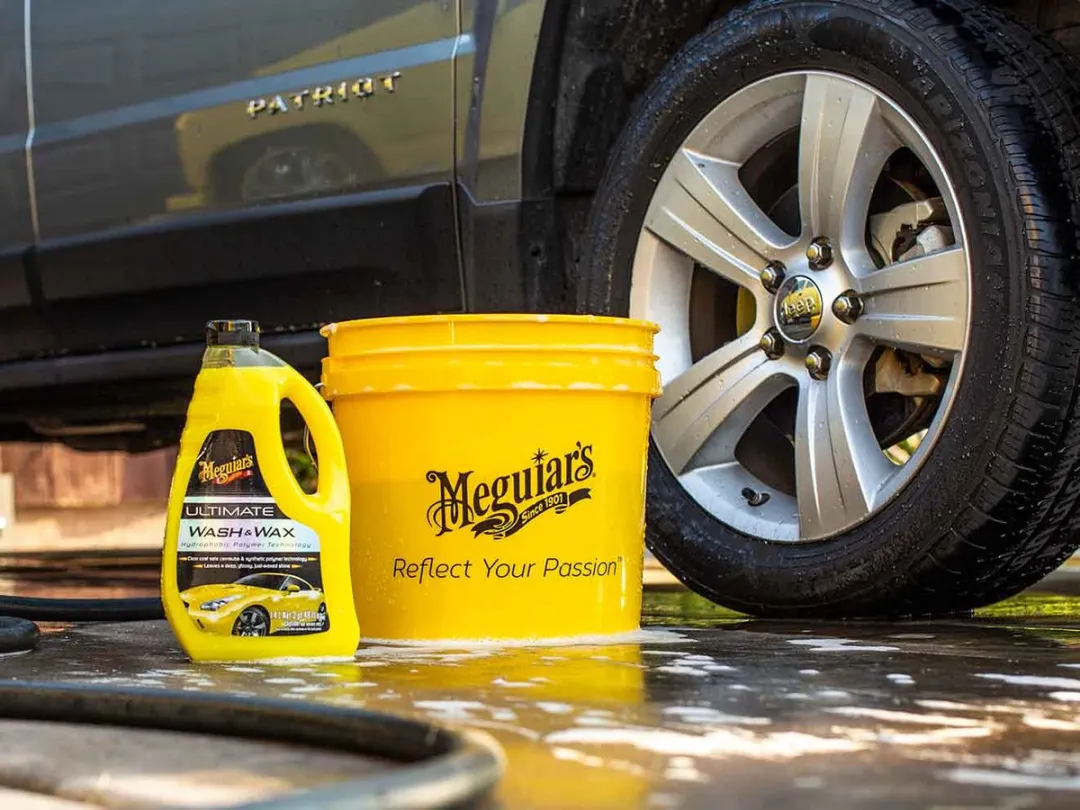 Meguiars Ultimate Wash & Wax Autoshampoo 1400ml