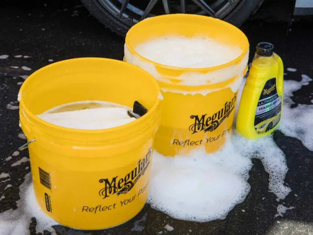 Meguiars Ultimate Wash & Wax Autoshampoo 1400ml