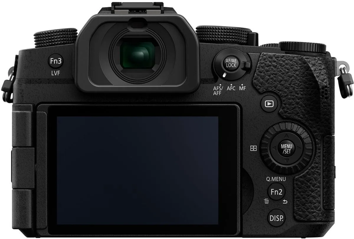 Panasonic LUMIX G97 + 14-140mm f/3.5-5.6