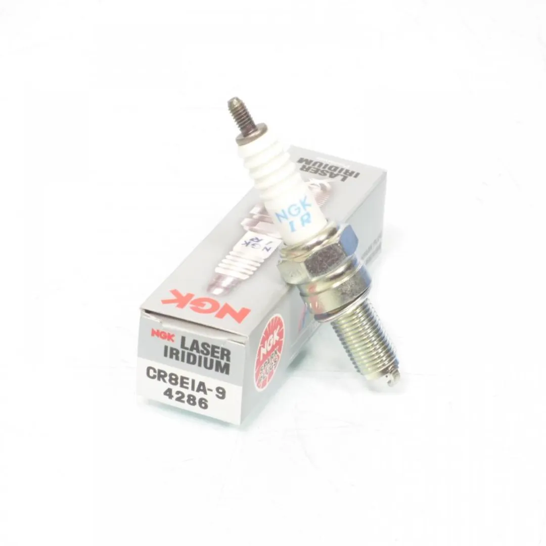 NGK Bougie D'allumage 400 X-Max Yamaha - Wit