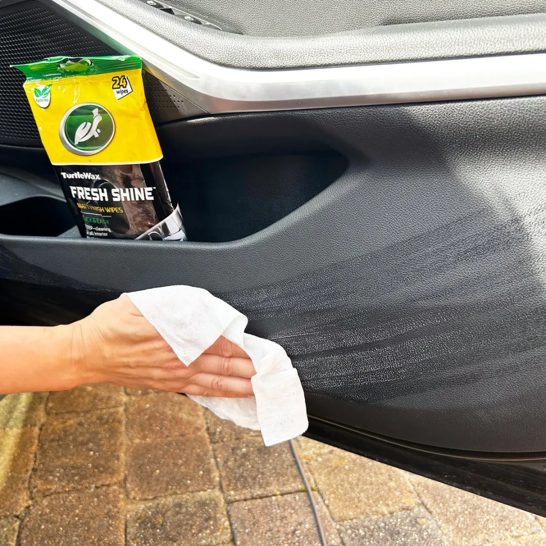 Turtle Wax Fresh Shine Matt Interieurreiniger Doekjes 24 Stuks - afbeelding 6 van 6