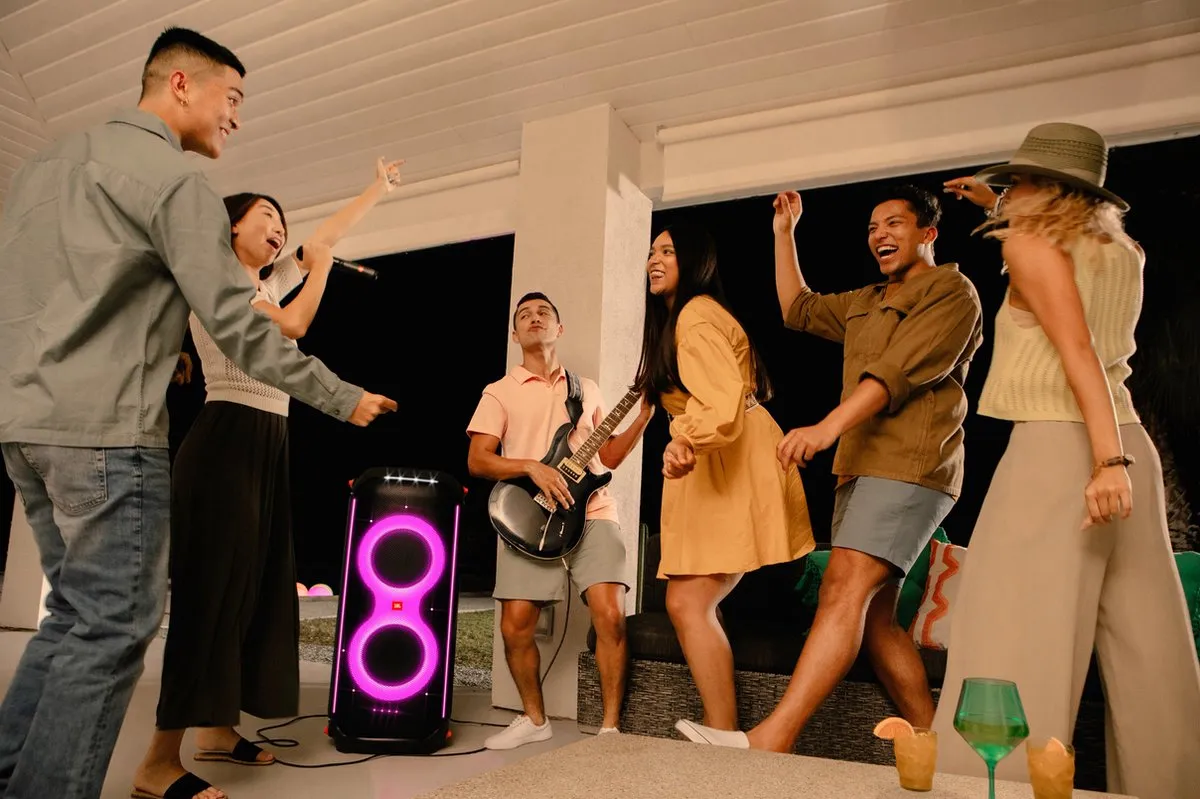 JBL PartyBox 710 Party Speaker - 800W - Zwart