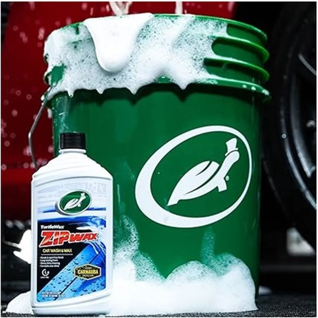 Turtle Wax Carnauba Wash & Wax Shampoo 2x500ml