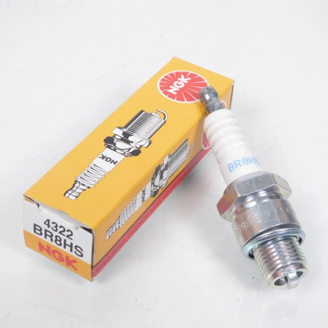 NGK Bougie BR8HS voor Yamaha 50 NS Aerox Naked 2013-2017