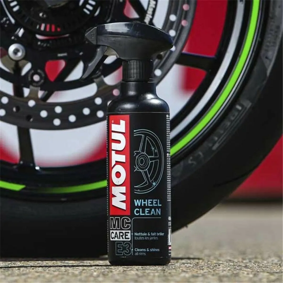 Motul Bandenreiniger MTL102998 400ml - Zwart