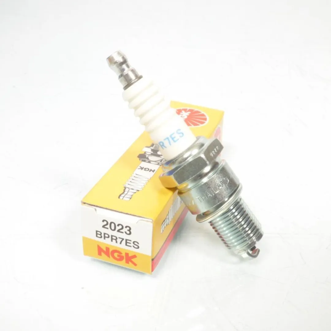 NGK BPR7ES Bougie - Yamaha 500 XT 1976-1989