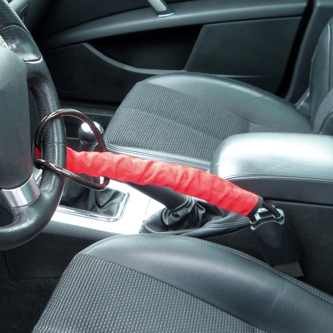 Carpoint Stuurslot Belt Lock - Geharde Stalen Kabel - Rood/Zwart