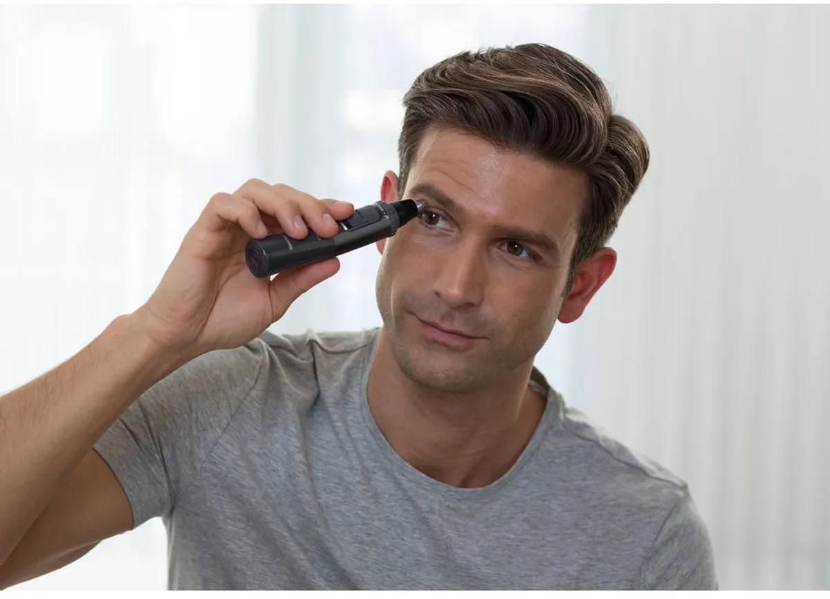 Panasonic ER-GN33-H301 Oor- en Neushaartrimmer - Zwart