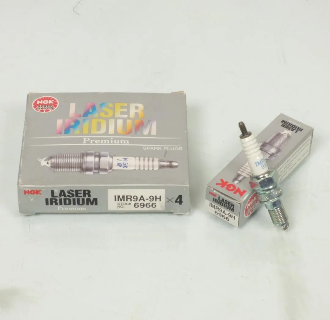 NGK IMR9A9H Iridium Bougie - Zilver