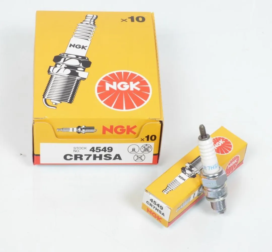 Bougie d'allumage NGK pour Scooter Peugeot 125 Vivacity 2010 à 2016 Neuf