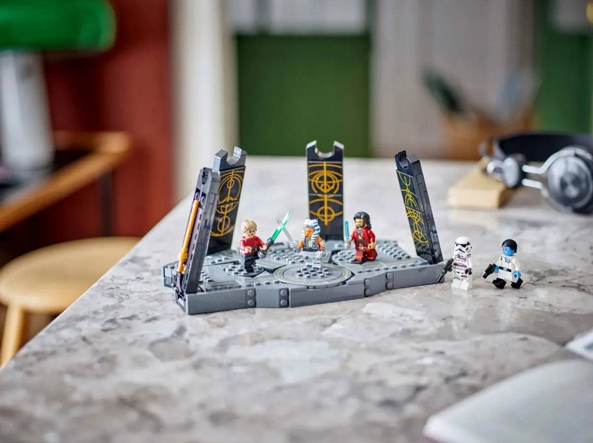 LEGO Star Wars Ahsoka Tano's Duel op Peridea 75385 - 382 Stukken - afbeelding 6 van 6