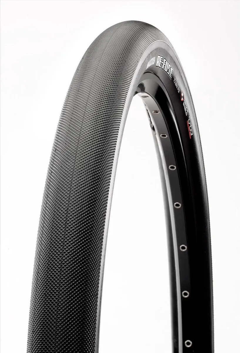 Maxxis Re-Fuse 28x1.50 Buitenband - 40-622 - Zwart