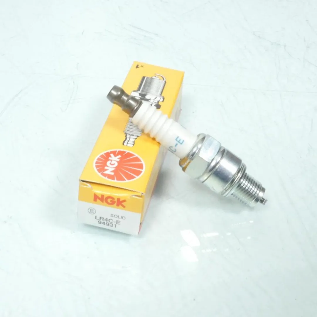NGK Bougie LR4C-E