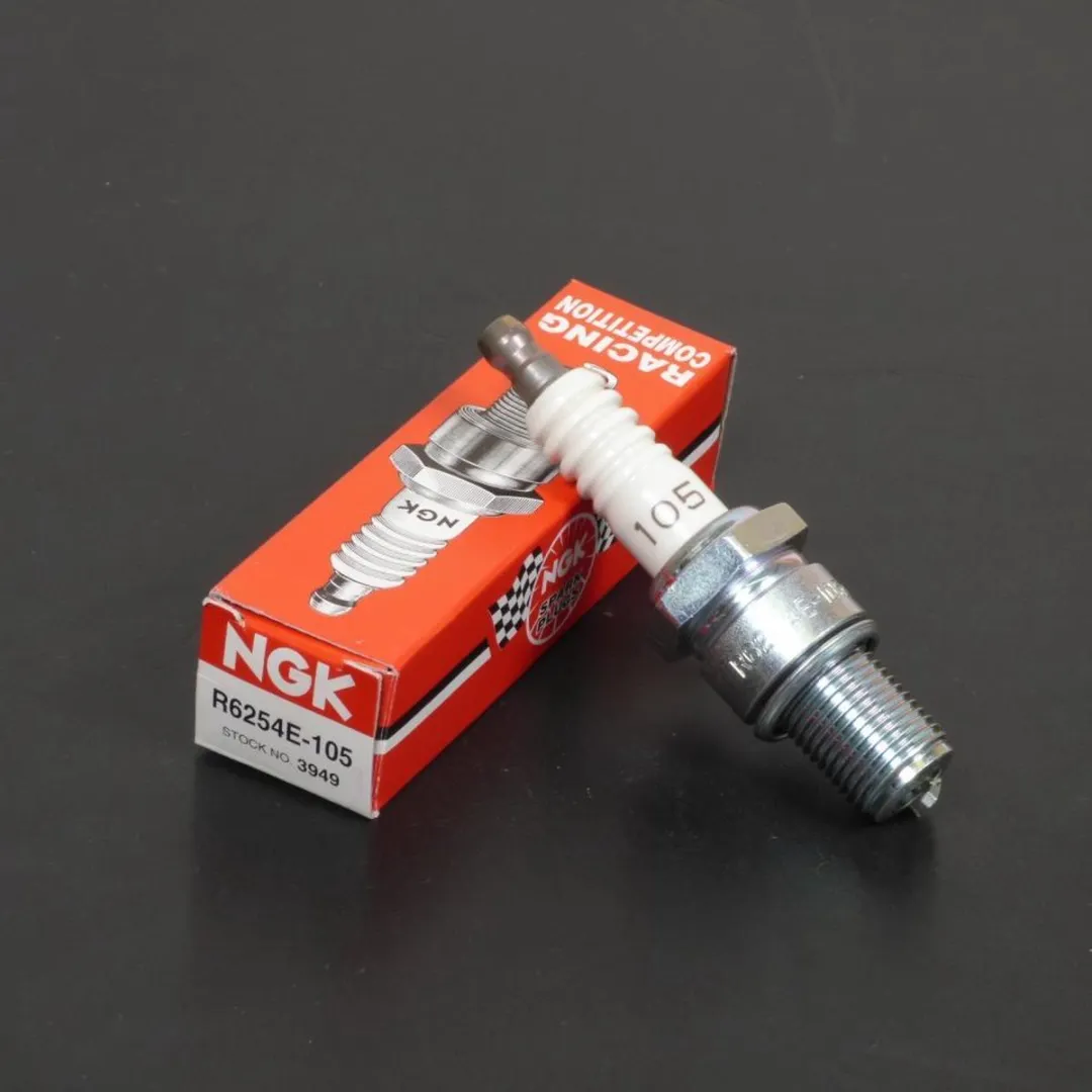 NGK Bougie R6254E-105 Kawasaki 125 KX 1990-1994 - Blanc