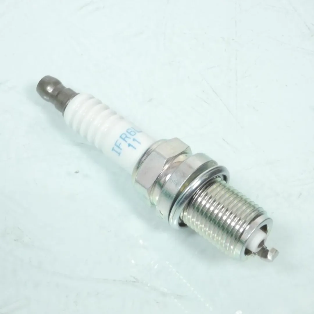 NGK Bougie IFR6L11 voor Honda VTX 1800 2001-2008 - Wit