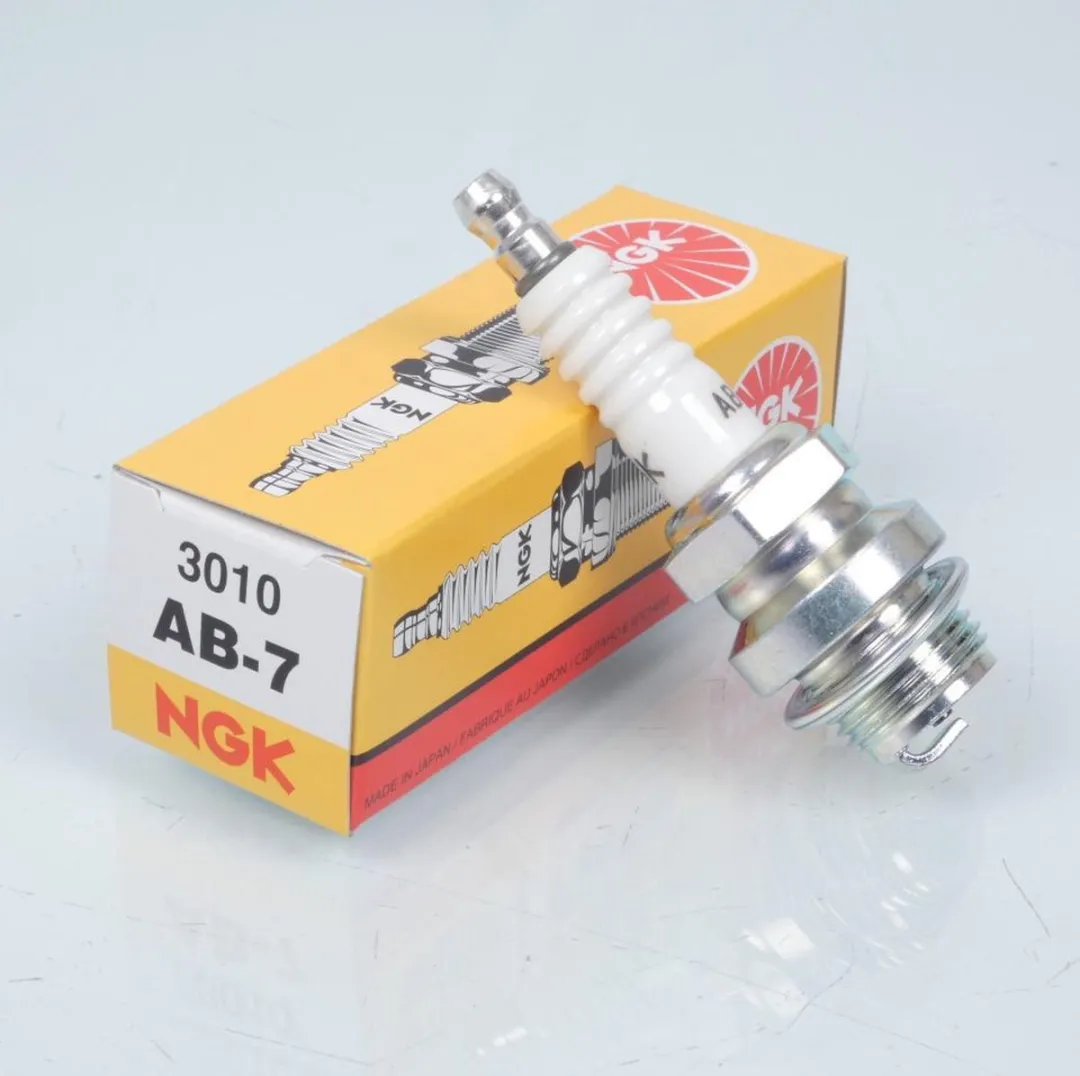 NGK AB-7 Bougie Activ 290 1975-1980 - Wit