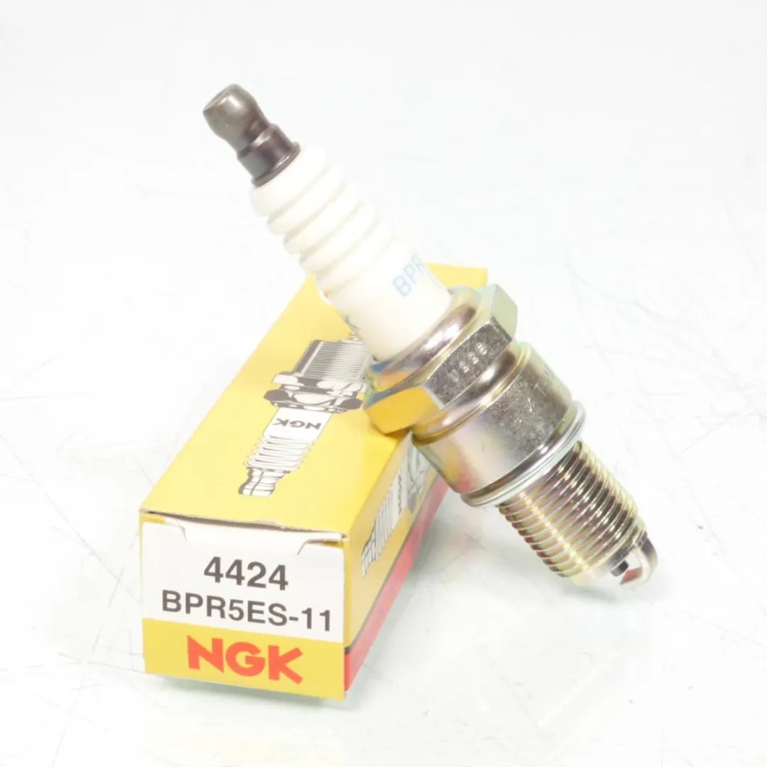 NGK Bougie D'allumage 1340 ELECTRA GLIDE ULTRA CLASSIC - Wit