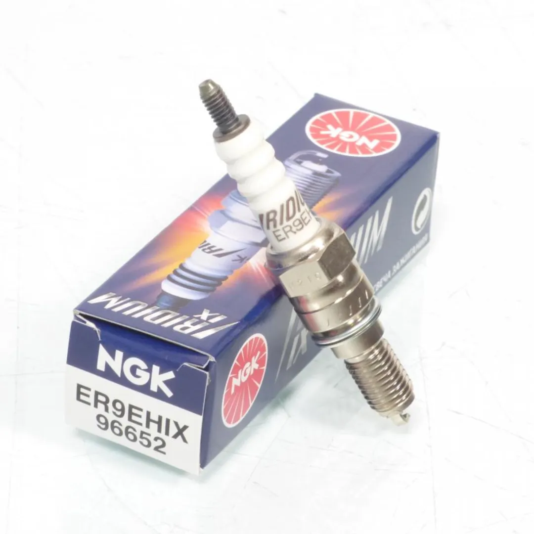 NGK Bougie ER9EHIX Moto Honda VFR 400 - Wit