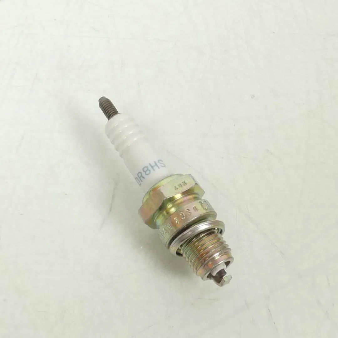 NGK Bougie DR8HS - Honda 125 Cb K5 1976 - Wit