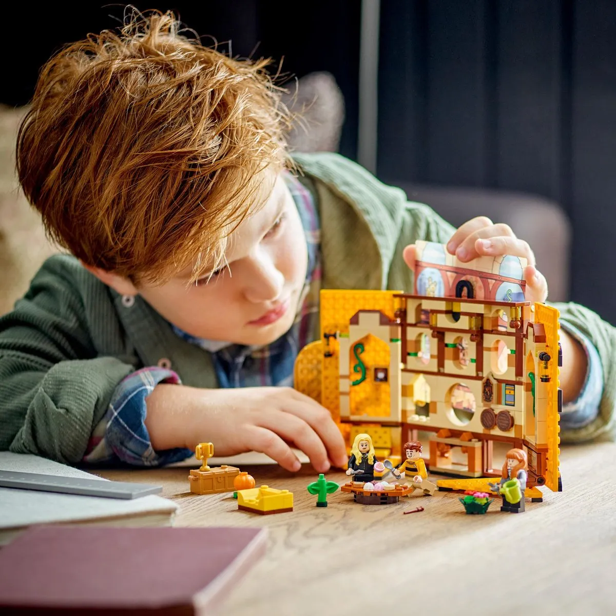 LEGO Harry Potter Huffelpuf Huisbanner 76412 - 4 Minifiguren - afbeelding 3 van 6