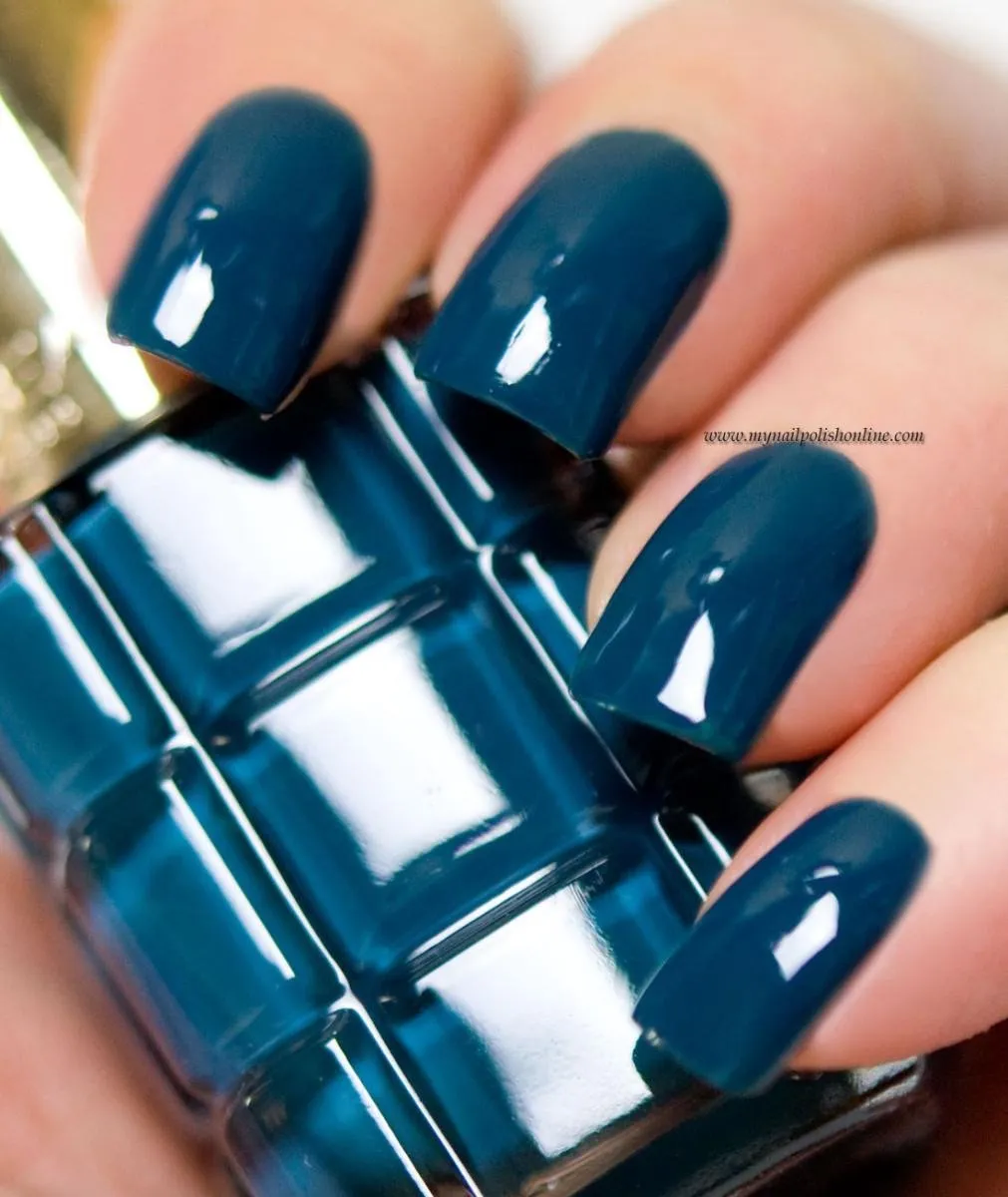 L'Oréal Paris Le Vernis L'Huile Nagellak 670 Cobalt Indecent 135ml
