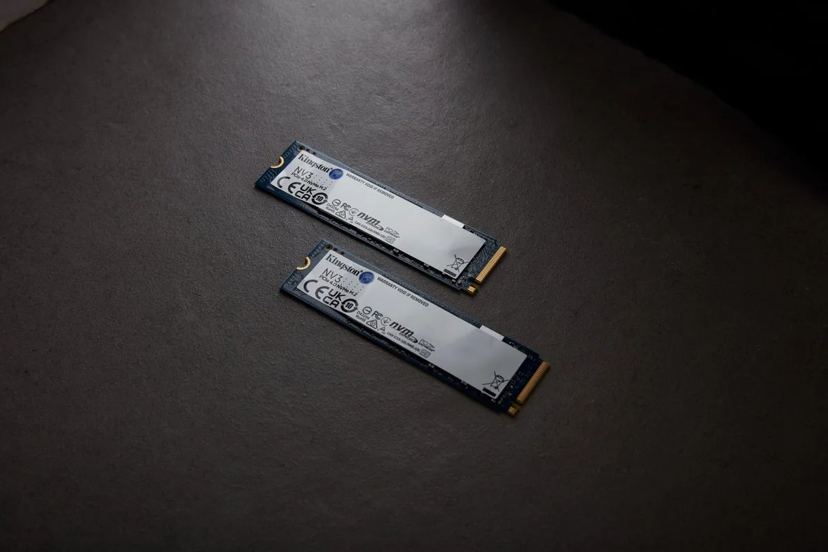 Kingston NV2 SNV3S/1000G SSD M.2 NVMe 1TB - Zwart