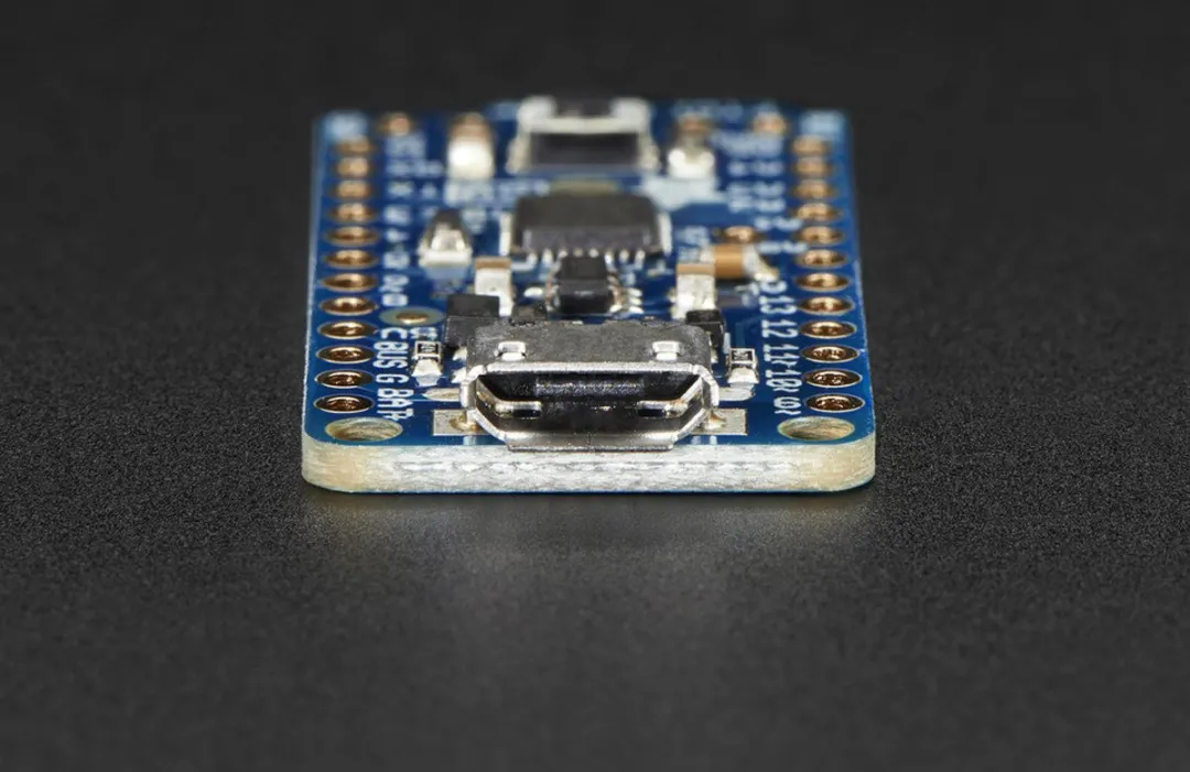 Adafruit Pro Trinket 3V 12MHz - Blauw