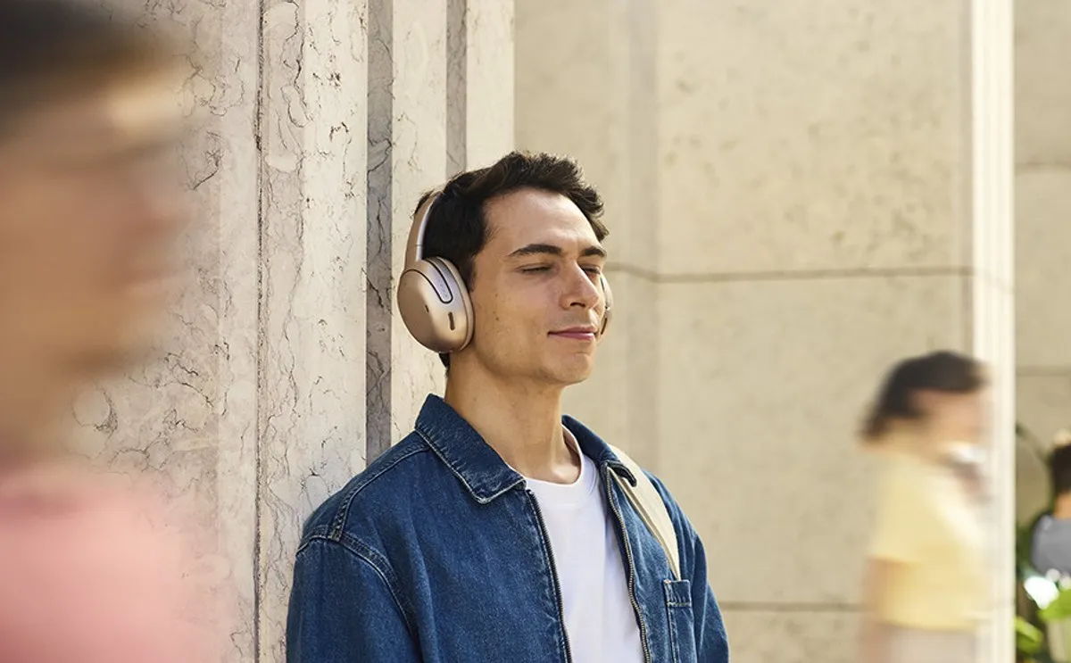 JBL Tour One M3 Noise Cancelling Koptelefoon - 70 uur - Latte