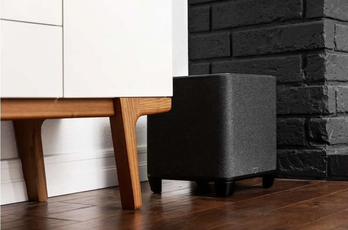 Denon Home Subwoofer HEOS Built-in - Krachtige bas - Via Wifi & Subwoofer met elke Denon Home speaker of soundbar te koppelen - Zwart