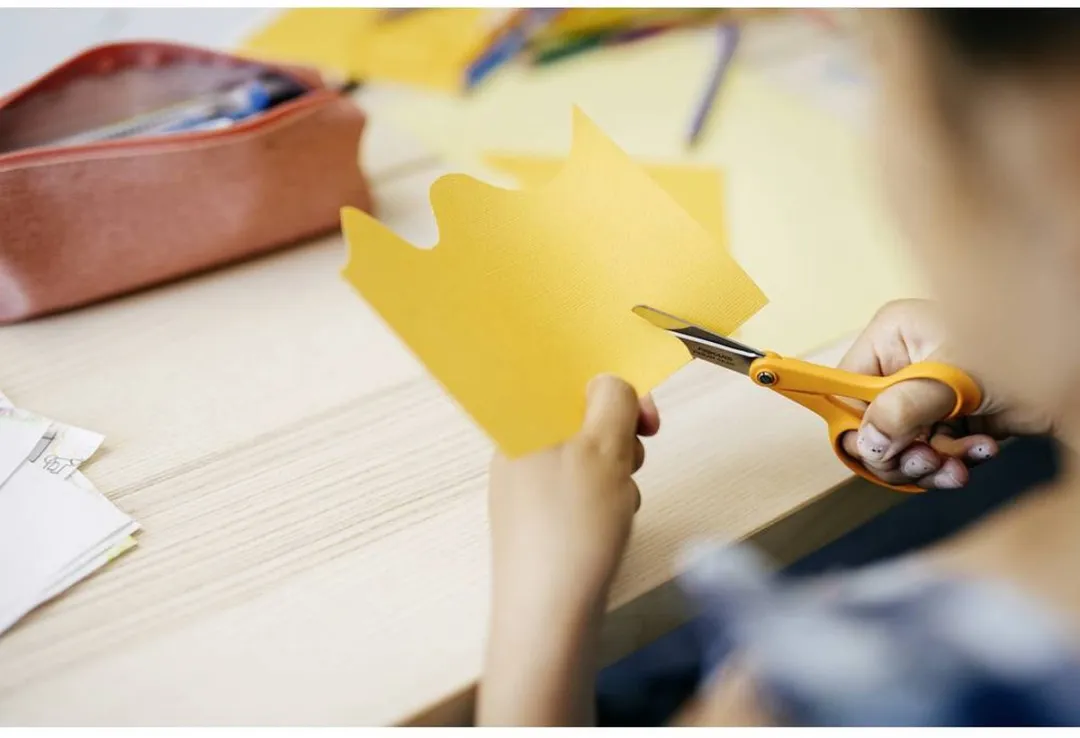 Fiskars Klassieke Kinderschaar 14cm - Rechtshandig - Oranje