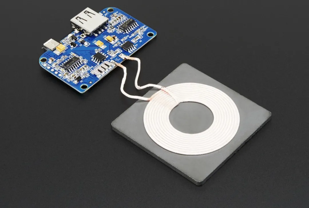 Adafruit Universal Qi Wireless Charger 2162