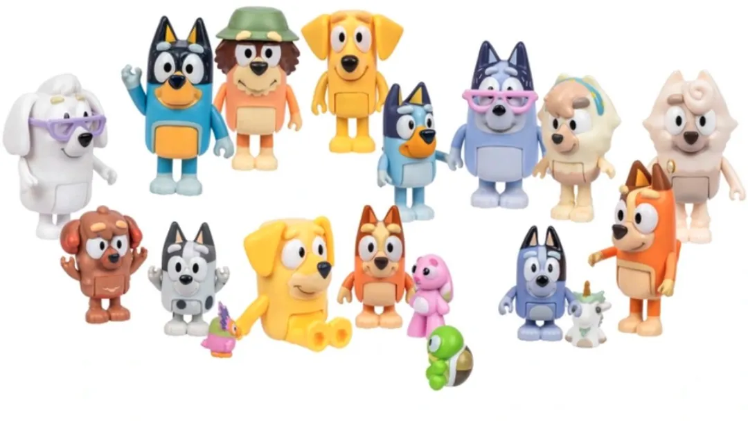 Moose Toys Bluey Speelset - 14 Figuren + 4 Accessoires
