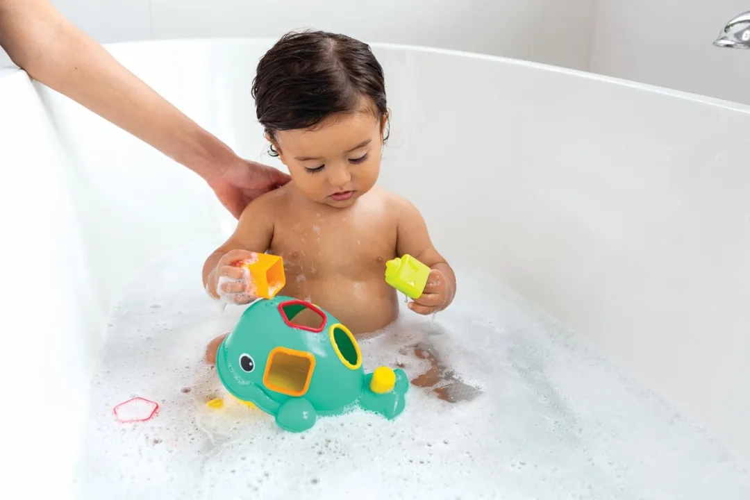 Infantino Orca the Whale Vormenstoof Badspeelgoed