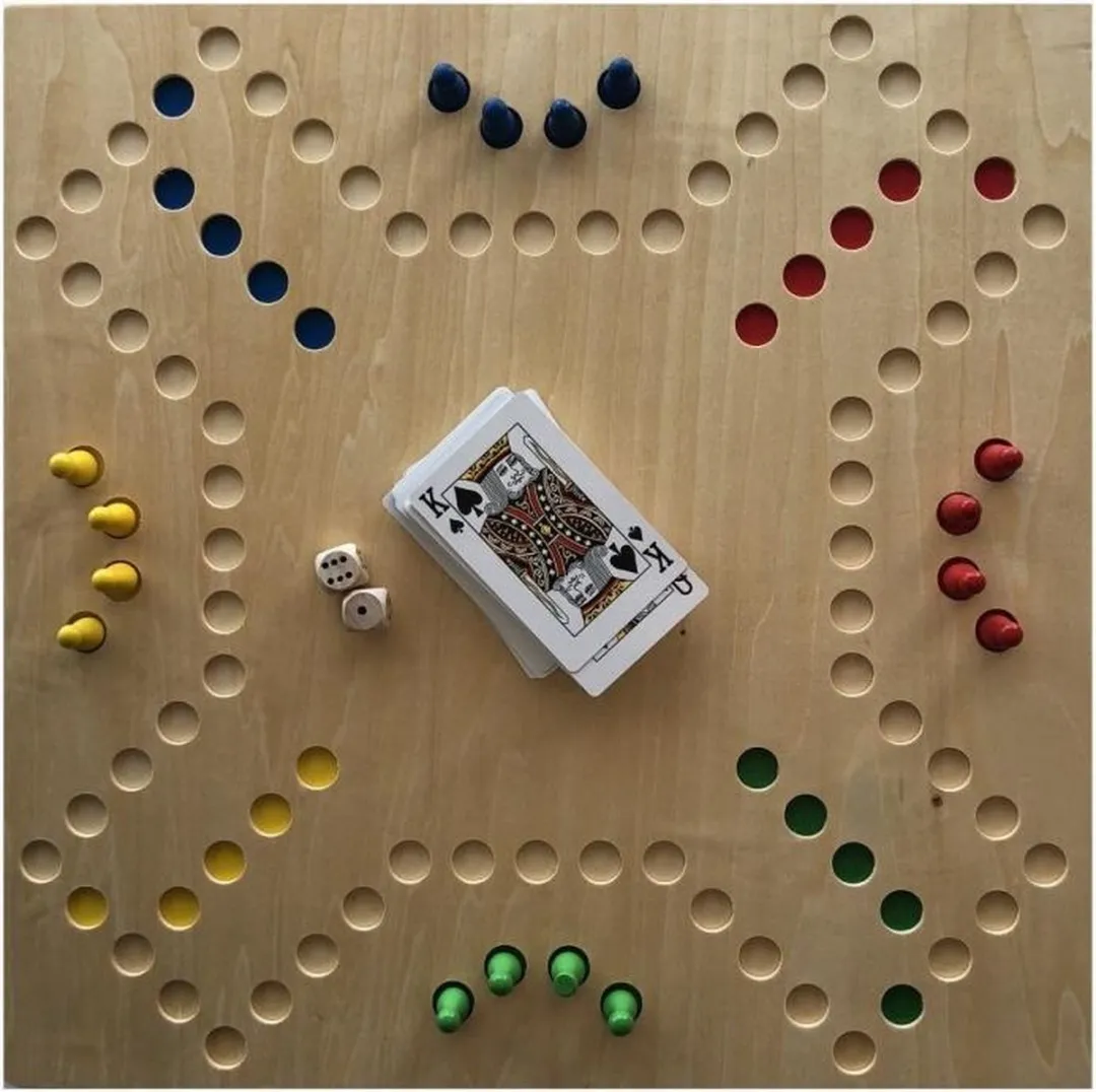 ThysToys Keezenspel - Houten speelbord voor 2 tot 6 personen - Keezen de luxe