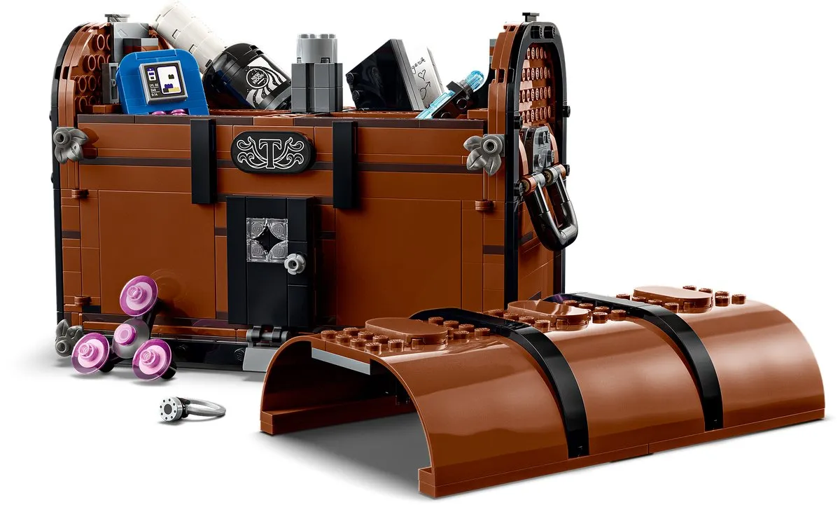 LEGO Wednesday Appartement van Thing 76785 - 828 Stukken