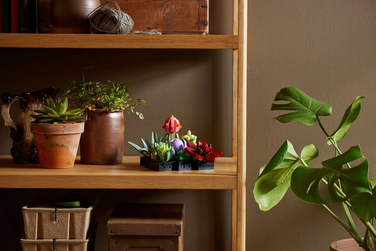 LEGO Botanical Collection Vetplanten 10309 - 771 Stukken - Meerkleurig