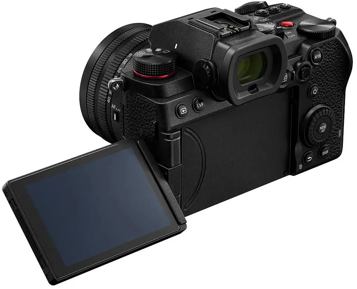 Panasonic LUMIX S5D DC-S5DNE-K + S 18-40mm f/4.5-6.3 - Zwart
