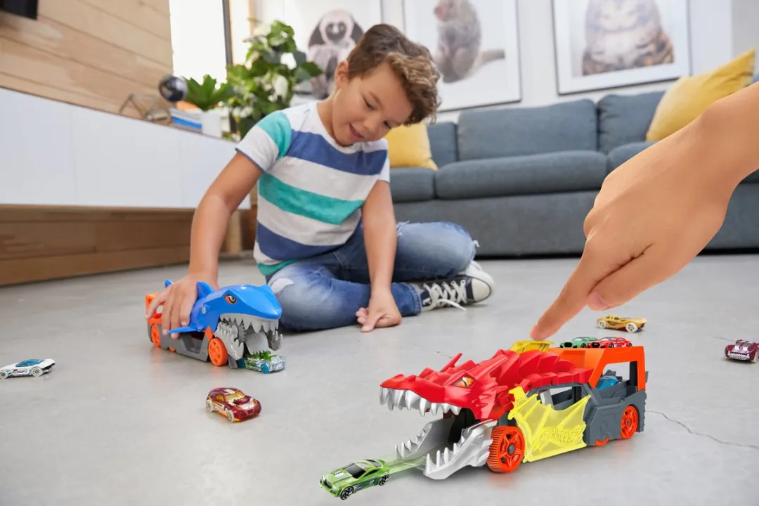 Hot Wheels Monsterlijke Vrachtwagens HNR38 - 10 Stuks - Meerkleurig