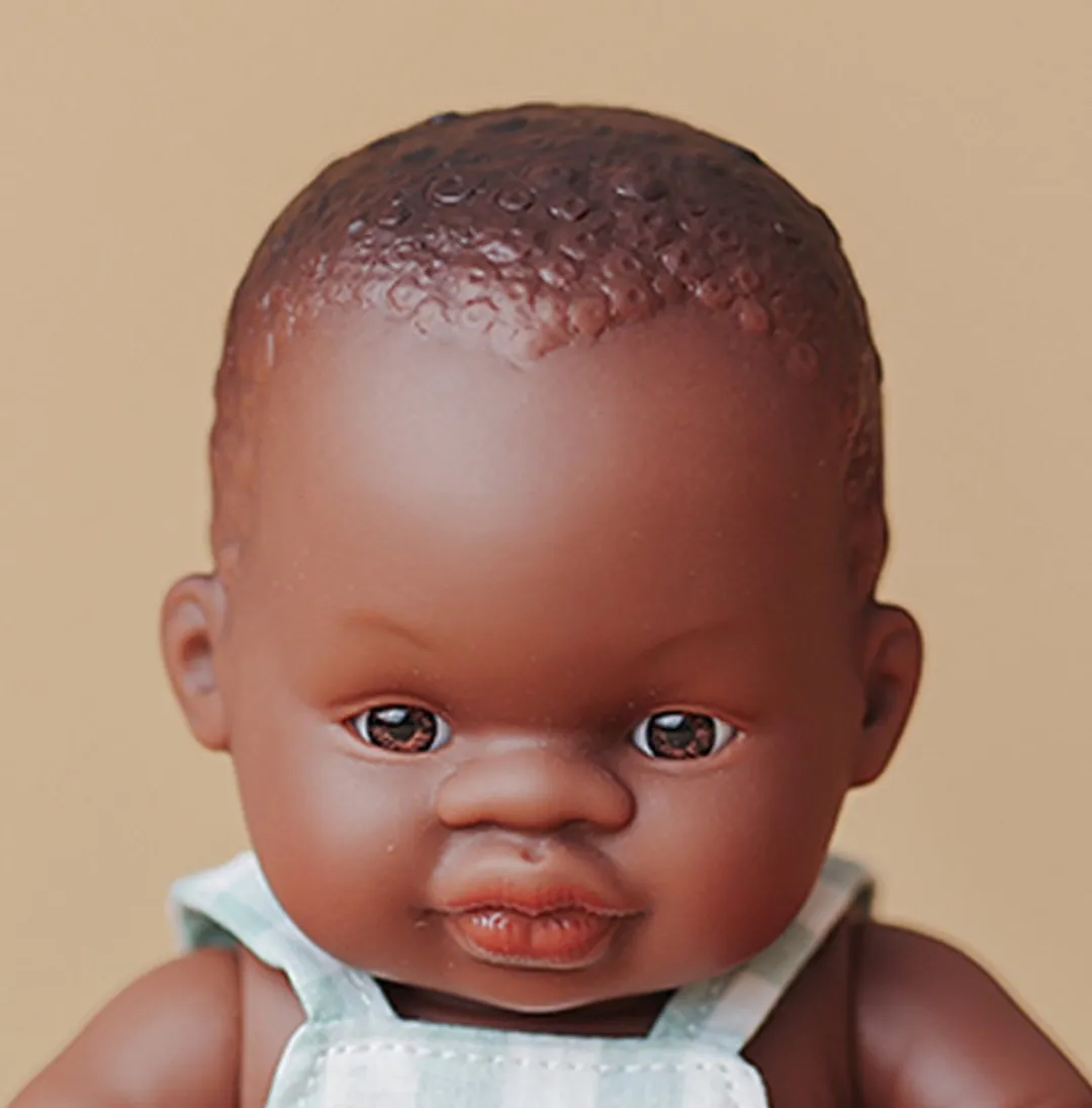 Miniland Babypop Afrikaanse jongen 21cm - Multicolor - MPN 8413082330026