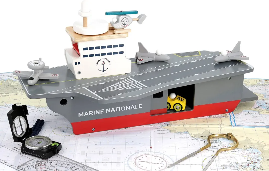 Vilac Vliegdekschip Houten Speelgoed 9305 - Multicolor