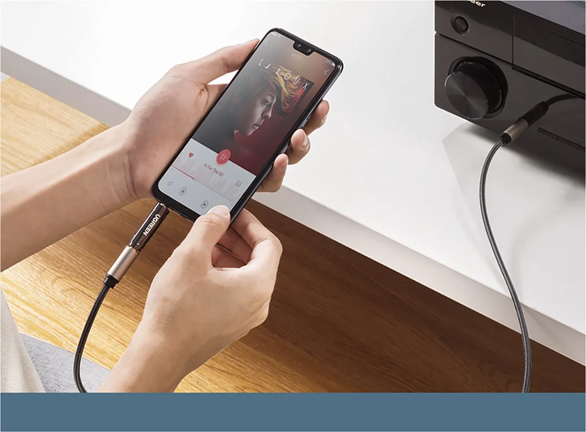 UGREEN 3,5mm naar 6,35mm Audioadapter - Grijs