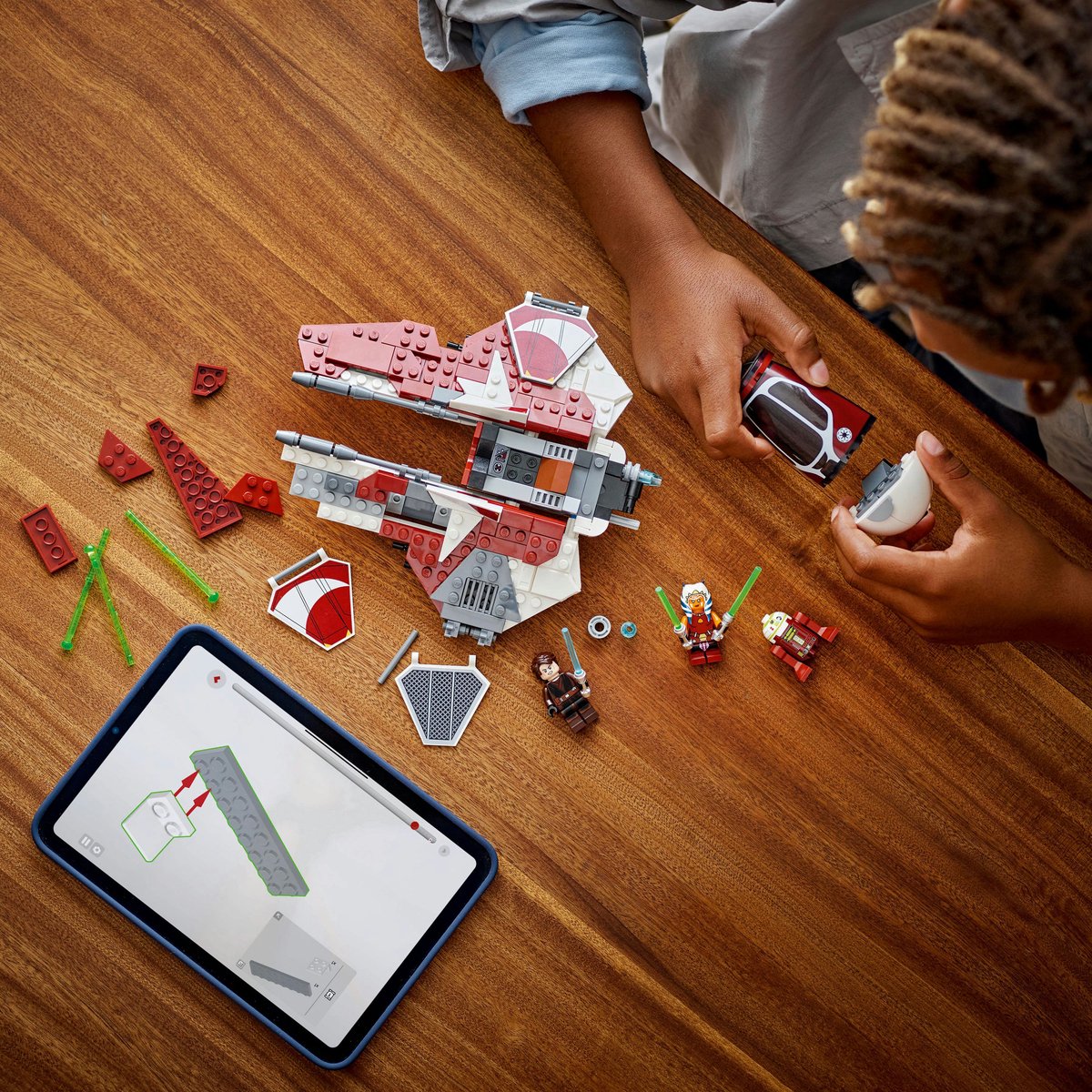 LEGO Star Wars™ Ahsoka's Jedi Interceptor™ 75401