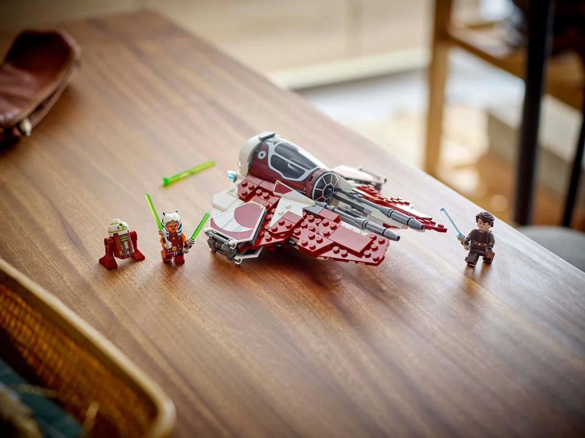 LEGO Star Wars Ahsoka's Jedi Interceptor 75401 - 290 Stukken - Multicolor