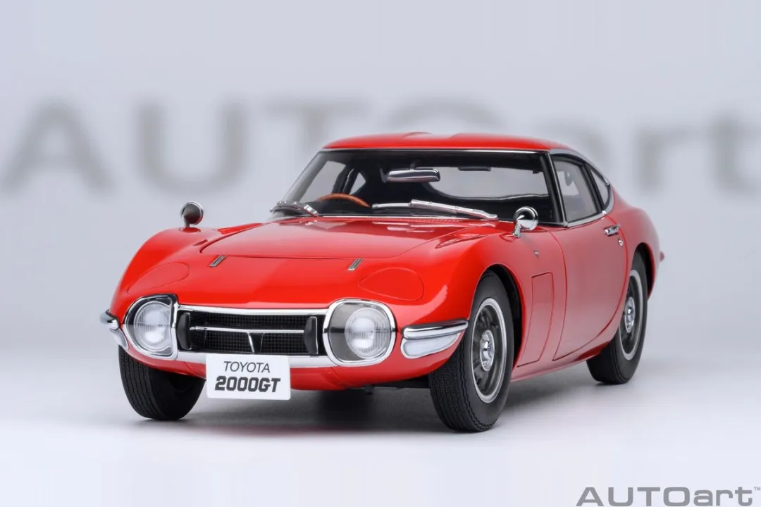 Toyota 2000GT AUTOart 1/18