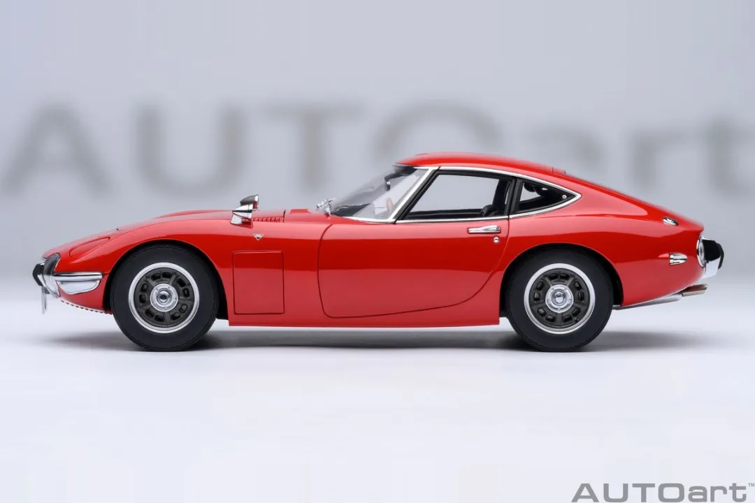 Toyota 2000GT AUTOart 1/18 - Rood