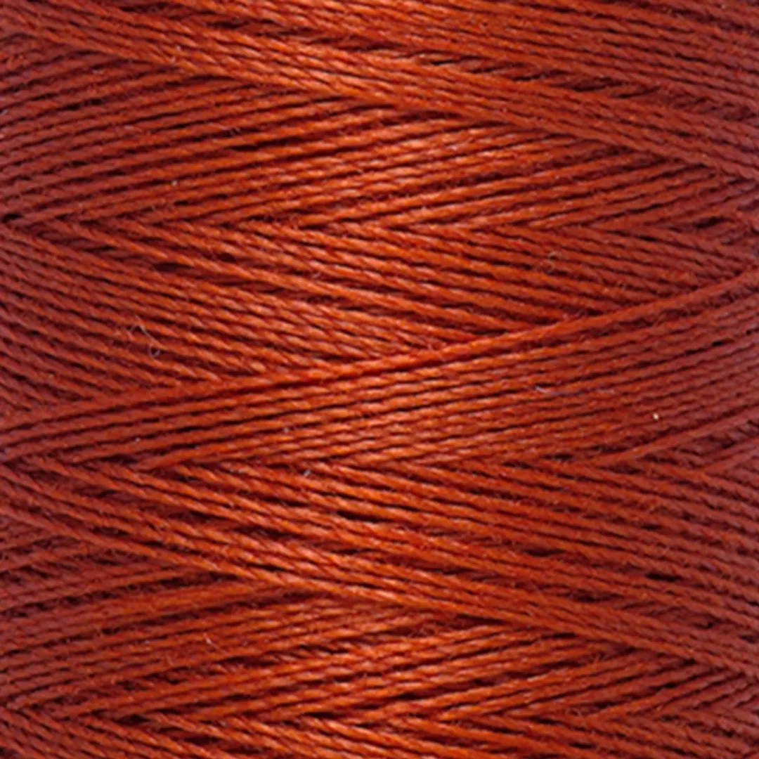 Gutermann Polyester Naaigaren 200m - Rood - afbeelding 3 van 5