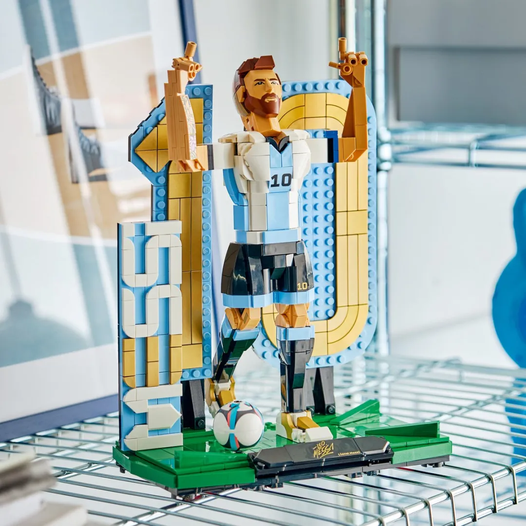 LEGO Editions Lionel Messi Voetbal Speelgoed 43015 - 958 Stukken